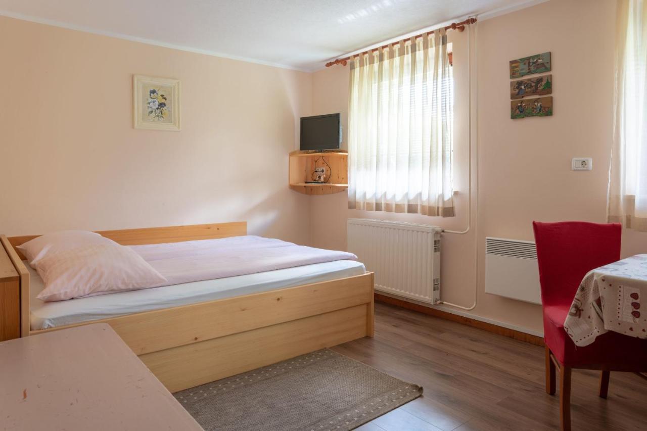 Apartments Maja By The River Bohinj ภายนอก รูปภาพ
