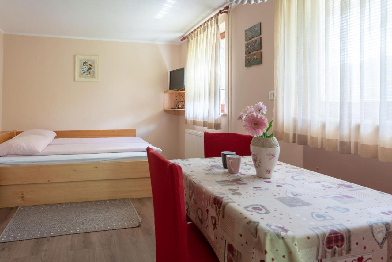 Apartments Maja By The River Bohinj ภายนอก รูปภาพ